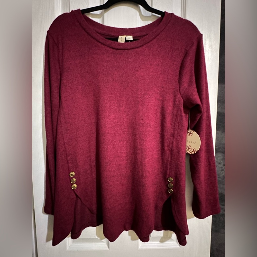 Women’s Scoop Neck Tunic